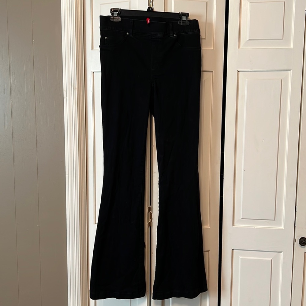 EUC Spanx black/dark gray high waist flare women’s pull up jeans size L